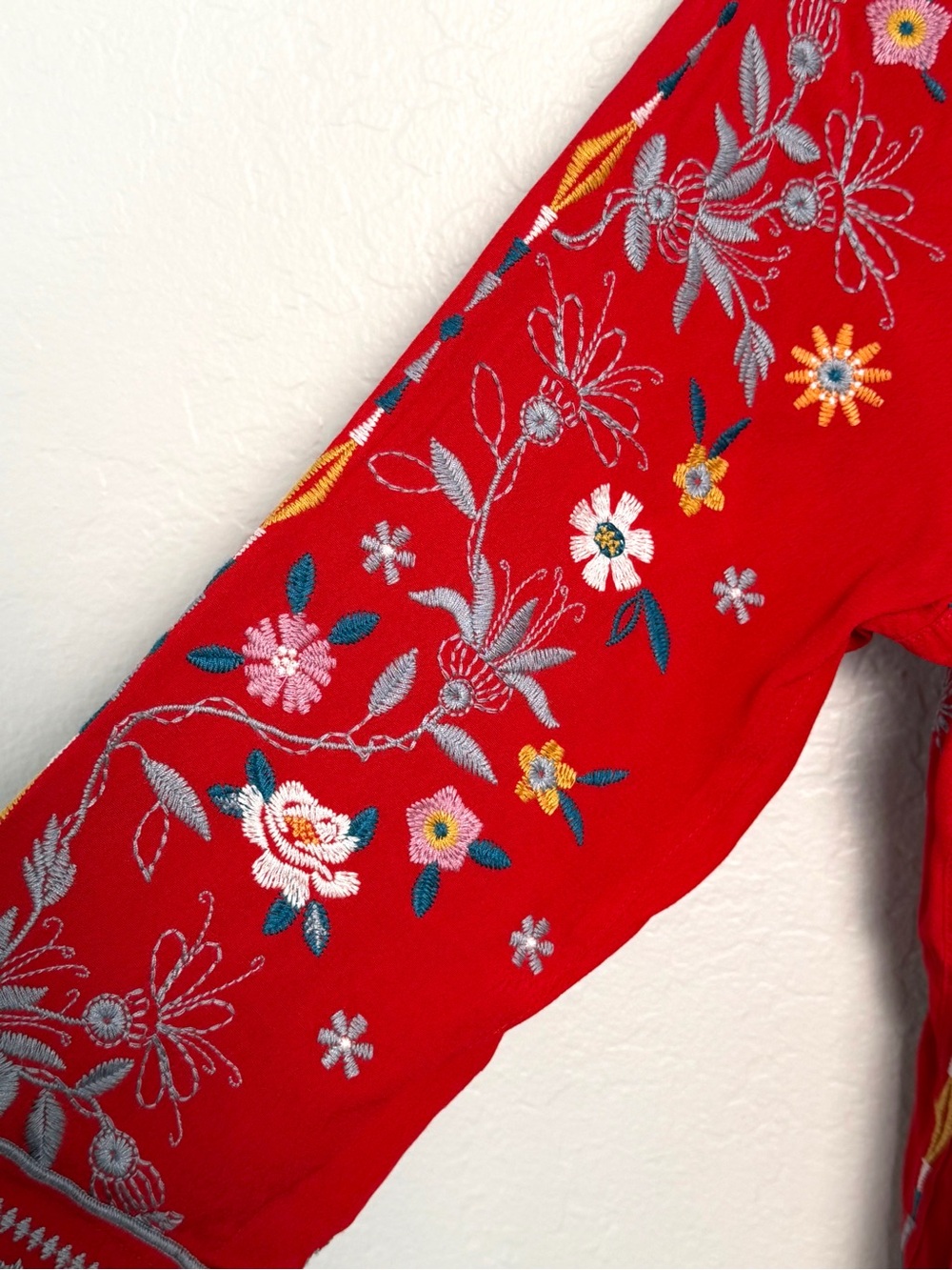 John Mark Red Embroidered XL Boho V-Neck Tunic Top Flowy Floral Artisan - Picture 11 of 13